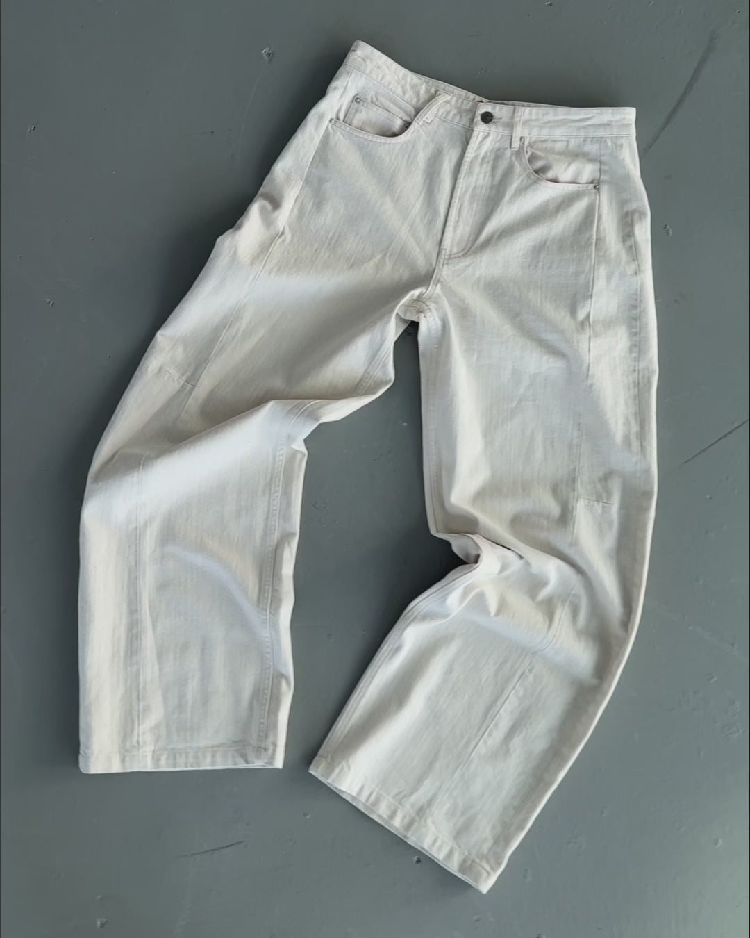 The Gallery - Wide Relax Denim - Ecru